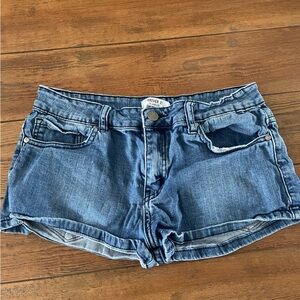 Forever 21 women’s denim jean shorts size 27